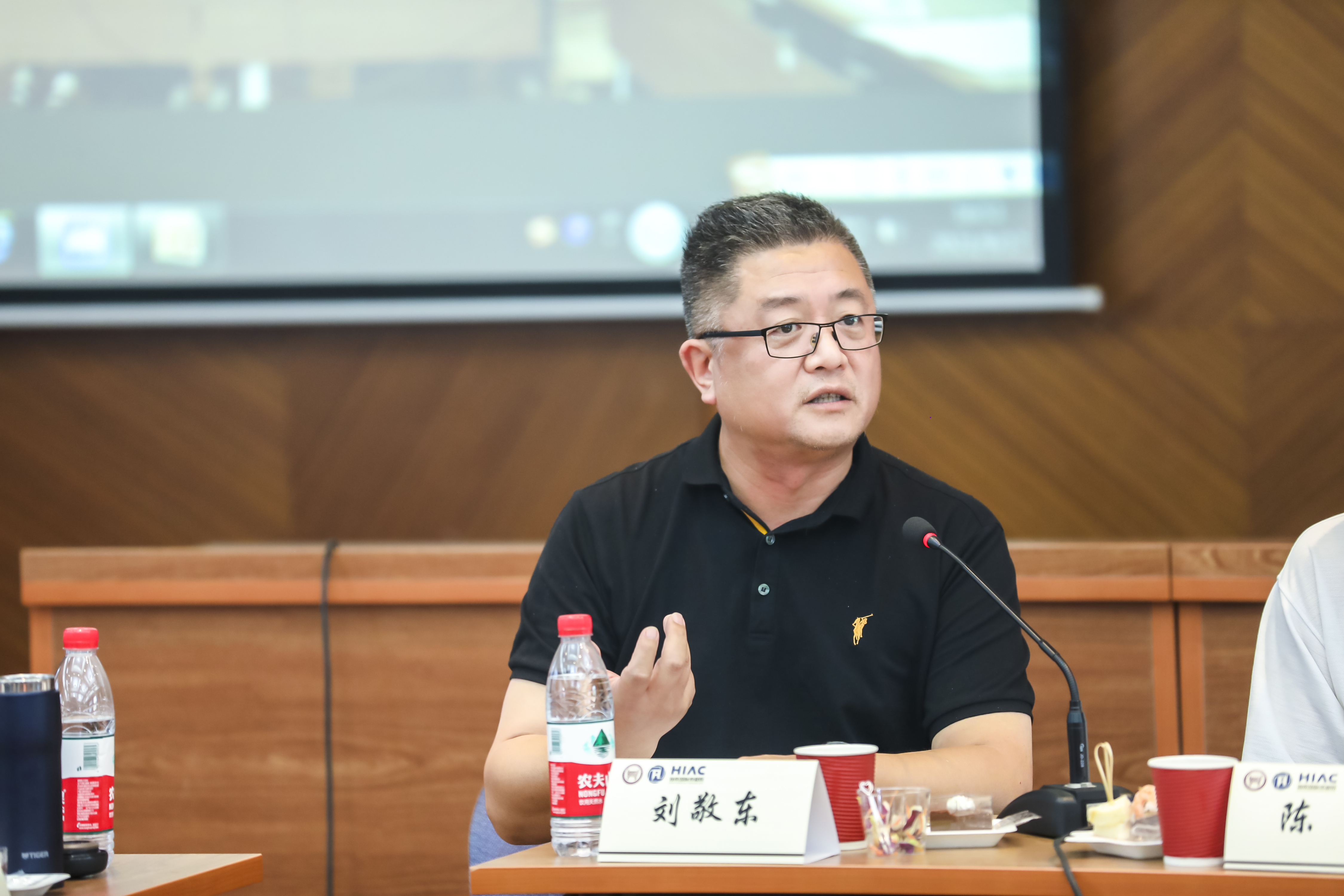 002刘敬东.jpg